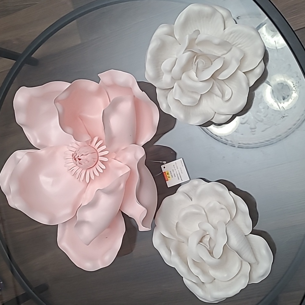 Wall flower decor